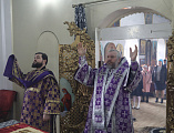 В поминальную субботу Преосвященнейший епископ Симон совершил Божественную литургию и панихиду в храме святителя Тихона Задонского пос. Тарасовский