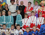 В августе 2017 года воспитанники и сотрудники детского сада «Светлячок» отмечали праздник «Яблочный спас»