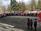 Иеромонах Никон посетил митинг, посвященный юбилею вхождения Крыма в состав России в г. Красный Сулин