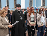 При Покровском кафедральном соборе города Шахты вновь открылась фотовыставка «Семья героя. Шахты»