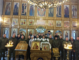 Традиционная совместная молитва, в которой приняли участие военнослужащие и ветераны пограничных войск, казаки и казачки, прошла в Донском храме г. Новошахтинска