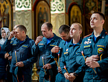 Спасатели и пожарные приняли участие в молебне в честь иконы Божией Матери «Неопалимая Купина»