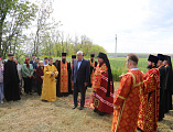 Преосвященнейший епископ Симон вместе с фермерами помолился о благополучии урожая на донских полях