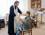 Священник посетил реабилитационное отделение для граждан пожилого возраста и инвалидов в станице Боковской