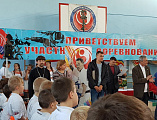 Протоиерей Андрей Поздняков посетил спортивное мероприятие школы № 41 ст. Бессергеневской