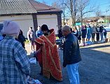 Освящение пасхальных куличей в хуторах Табунщиково, Владимировка, Большая Федоровка и Горненском психоневрологическом интернате