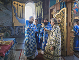 В двунадесятый праздник Рождества Пресвятой Богородицы Преосвященнейший епископ Симон совершил Божественную литургию, постриг во чтеца и хиротесию в иподиакона в Покровском кафедральном соборе г. Шахты