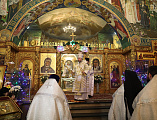 Рождество Христово праздничным богослужением встретили в Покровском кафедральном соборе Шахтинской епархии