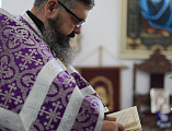 В новопостроенном храме города Гуково в честь преподобномученицы княгини Елисаветы совершена первая Божественная литургия архиерейским чином