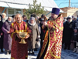 В Покровском храме города Новошахтинска совершили молебен священномученику Харлампию Магнезийскому