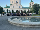 Крестное шествие в Спасо-Преображенский женский монастырь состоялось в Верхнедонском благочинии   