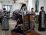 В четверг первой седмицы Великого поста епископ Симон совершил чтение покаянного канона преподобного Андрея Критского в храме Покрова Пресвятой Богородицы города Красный Сулин