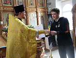 Добровольцы и сестры милосердия Донского храма награждены благодарственными письмами Администрации г. Новошахтинска