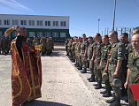 Иерей Сергий Липень вместе с личным составом 163 танкового полка совершил молебен с водосвятием