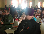 В день 74-й годовщины Победы в Великой Отечественной войне священнослужители храма Владимирской иконы Божией Матери хутора Можаевка приняли участие в митинге