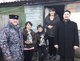 Рождественские подарки получили дети из многодетных, малоимущих семей и семей с детьми инвалидами ст. Вешенской