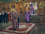 В Неделю Торжества Православия Преосвященнейший епископ Симон совершил Божественную литургию святителя Василия Великого в Покровском кафедральном соборе г. Шахты