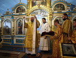Преосвященнейший епископ Симон возглавил воскресное богослужение в Покровском храме г. Новошахтинска и совершил две хиротонии