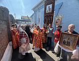 Преосвященнейший епископ Симон возглавил праздничную Литургию в храме святителя Николая города Шахты