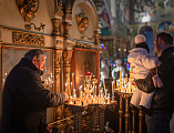 Преосвященнейший епископ Симон совершил Великую рождественскую вечерню