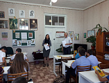 Помощник настоятеля храма апостола и евангелиста Иоанна Богослова иерея Андрея Павленкова Адам Редзель принял участие в школьном мероприятии, посвященном дню славянской письменности и культуры