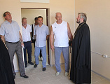 Преосвященнейший епископ Симон совершил чин освящения купола для храма преподобного Паисия Святогорца при нарко-реабилитационном центре в х. Маркин