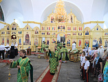 В восьмую годовщину архиерейской хиротонии Преосвященнейший епископ Симон совершил Божественную литургию в храме Успения Пресвятой Богородицы станицы Калитвенской