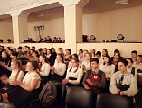 О вере и здоровье на языке музыки. Священнослужители Шахтинской епархии провели встречу с миллеровской молодежью