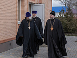 Епископ Симон посетил беженцев из Донбасса, размещенных в детском епархиальном приюте в станице Манычской