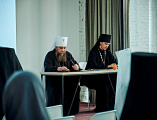 Преосвященнейший епископ Симон принял участие в круглом столе «Пополнение братства обители. От чего это зависит?»