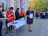 Иеромонах Арсений (Алимов) поздравил с окончанием школы выпускников МБОУ СОШ № 22 пос. Горный