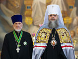 Преосвященнейший епископ Симон сослужил митрополиту Меркурию в Ростовском кафедральном соборе Рождества Пресвятой Богородицы в день тезоименитства Главы Донской митрополии