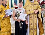 В храме святого благоверного князя Александра Невского вручены сертификаты об окончании Патриаршей программы изучения Библии