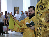 В Неделю Всех святых Преосвященнейший епископ Симон совершил Божественную литургию в храме в честь святителя Николая Чудотворца г. Зверево
