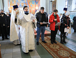 С архипастырским визитом Преосвященнейший епископ Симон посетил Покровский храм г. Каменск-Шахтинский и совершил чин присоединения к Православной Церкви временно от нее отпавших христиан