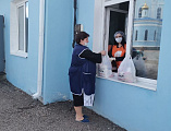В Александровск-Грушевском благочинии нуждающиеся получили адресную гуманитарную помощь