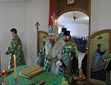 В престольный праздник Преосвященнейший епископ Симон совершил Божественную литургию в храма блаженной Матроны Московской города Донецка