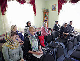 В Александровск-Грушевском благочинии начались курсы для сотрудников церковных свечных лавок