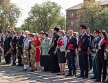 В день 80-летия Великой Победы духовенство вместе с шахтинцами почтило память героев Великой Отечественной войны
