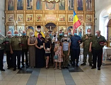 В Донском храме г. Новошахтинска прошли торжественный казачий круг, приведение к присяге вновь вступивших в ряды казаков и награждение казаков станицы Мало-Несветаевская