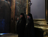 В Свято-Троицкой Сергиевой Лавре Преосвященнейший епископ Симон совершил молебное пение в храме Святой Троицы у мощей преподобного Сергия Радонежского