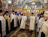 Преосвященнейший епископ Симон совершил великую рождественскую вечерню