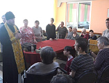 Иерей Димитрий Дяур посетил психоневрологический диспансер города Зверево