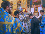 В праздник в честь Казанской иконы Божией Матери Преосвященнейший епископ Симон совершил Божественную литургию и диаконскую хиротонию