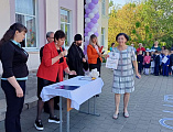 Иеромонах Арсений (Алимов) поздравил с окончанием школы выпускников МБОУ СОШ № 22 пос. Горный