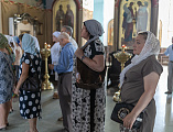 После 270 км пути водного крестного хода святыни прибыли в Покровский кафедральный собор города Шахты, где будут открыты для поклонения верующих до 27 июля