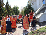 В храме Донской иконы Божией Матери города Новошахтинска почтили память священномученика Александра, епископа Команского