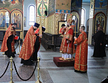 В день празднования Светлой Пасхи Преосвященнейший епископ Симон совершил пасхальную великую вечерню в Покровском кафедральном соборе г. Шахты