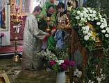 В храме Архангела Михаила села Первомайское отметили День Святой Троицы