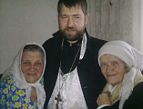 Прихожане и настоятель Одигитриевского храма пос. Таловый посетили больных прихожан в день Христова Рождества
